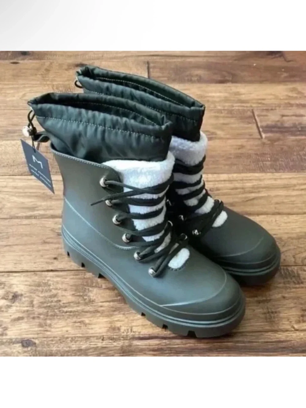 Marc Fisher Freely Lace-Up Lug Sole Boots Dark Green Size 8 NEW in Box NIB